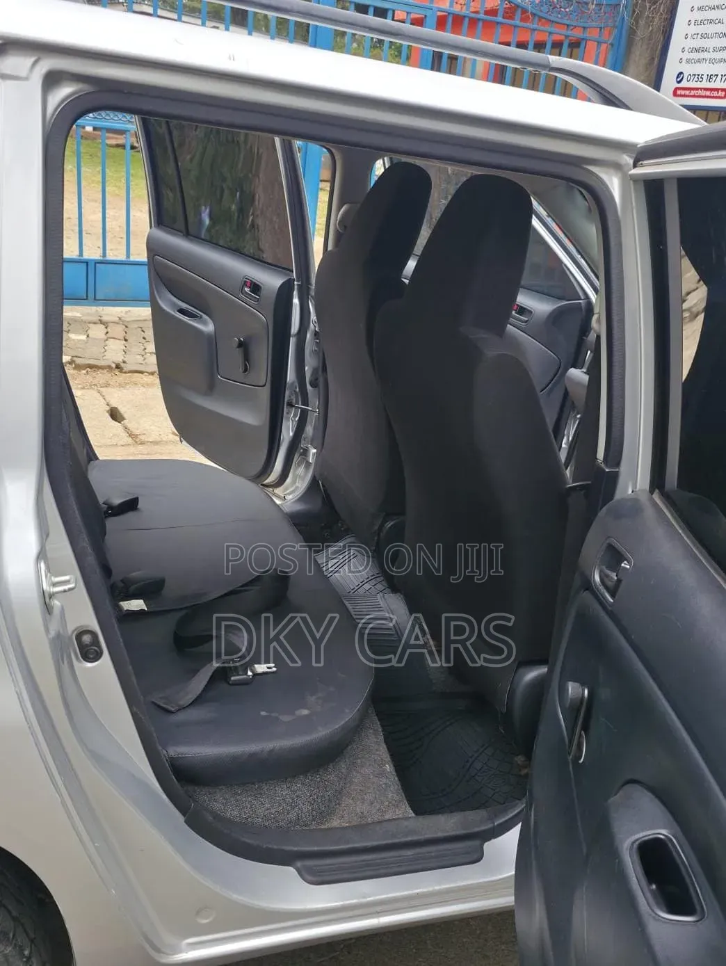 Toyota Probox 2018 Silver