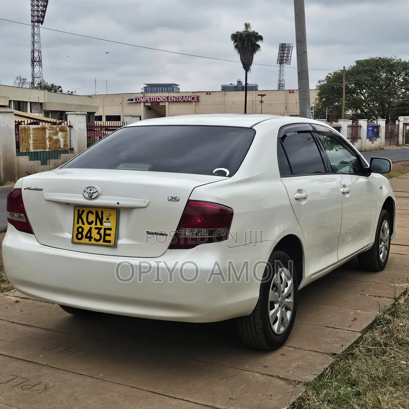 Toyota Axio 2010 White