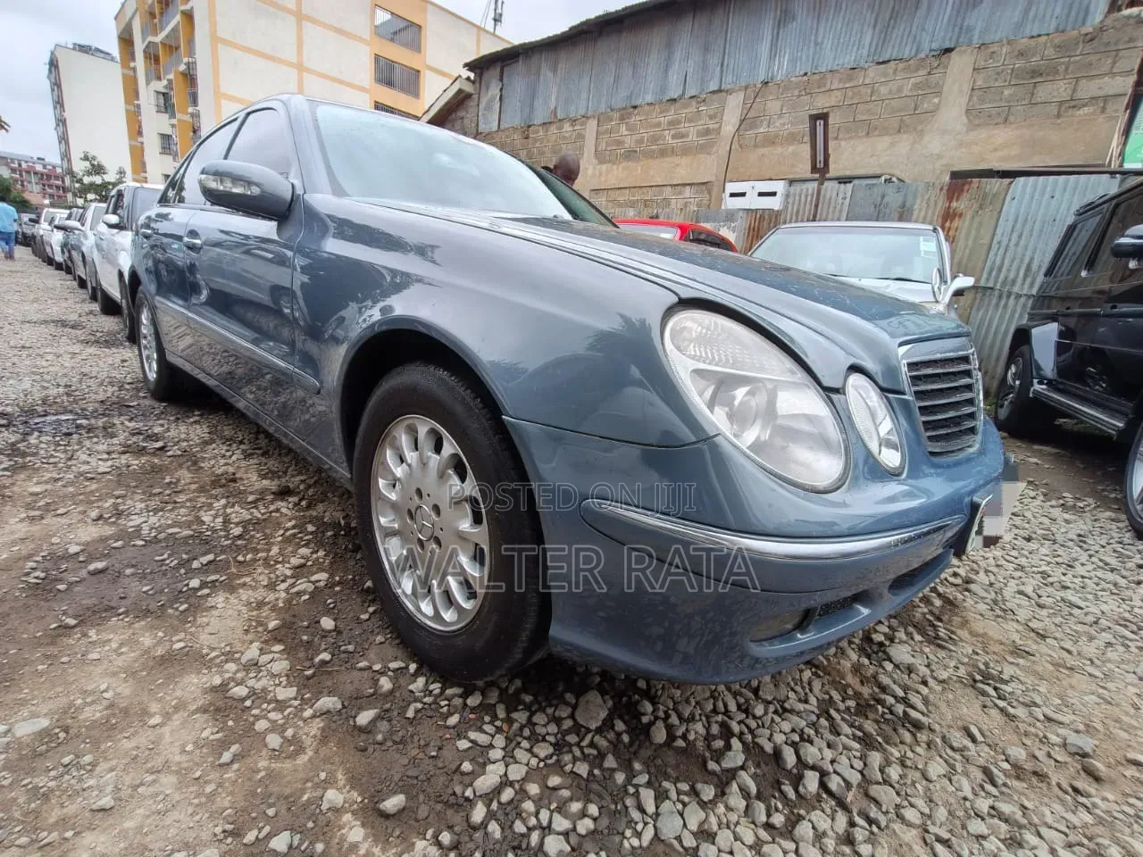 Mercedes-Benz E200 2005 Blue