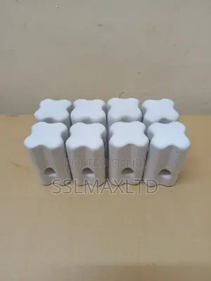 Porcelain Strain Insulator