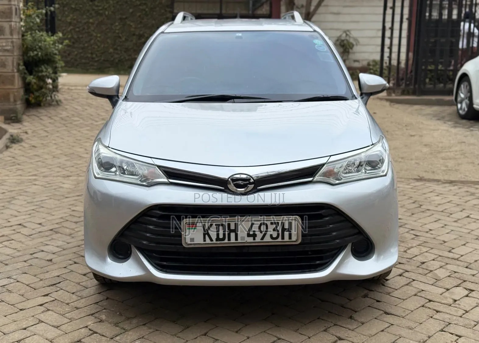 Toyota Corolla Fielder 2015 Silver