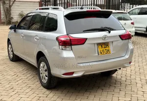 Toyota Corolla Fielder 2015 Silver