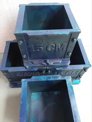 Industrial Cast Iron Concrete Cube Mould – 150mm Test Block