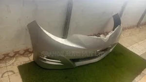 Toyota Estima Bumper Front