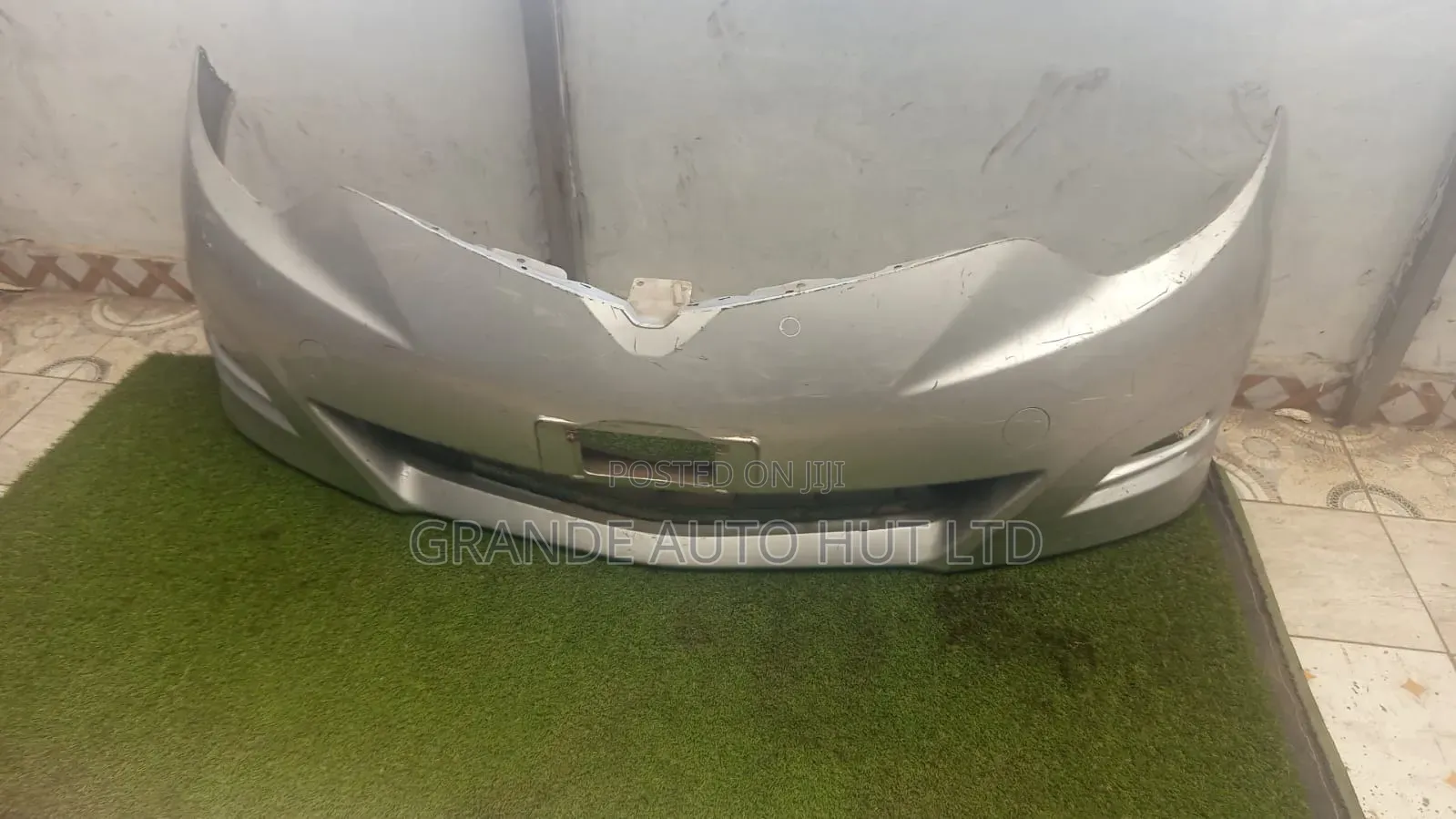 Toyota Estima Bumper Front