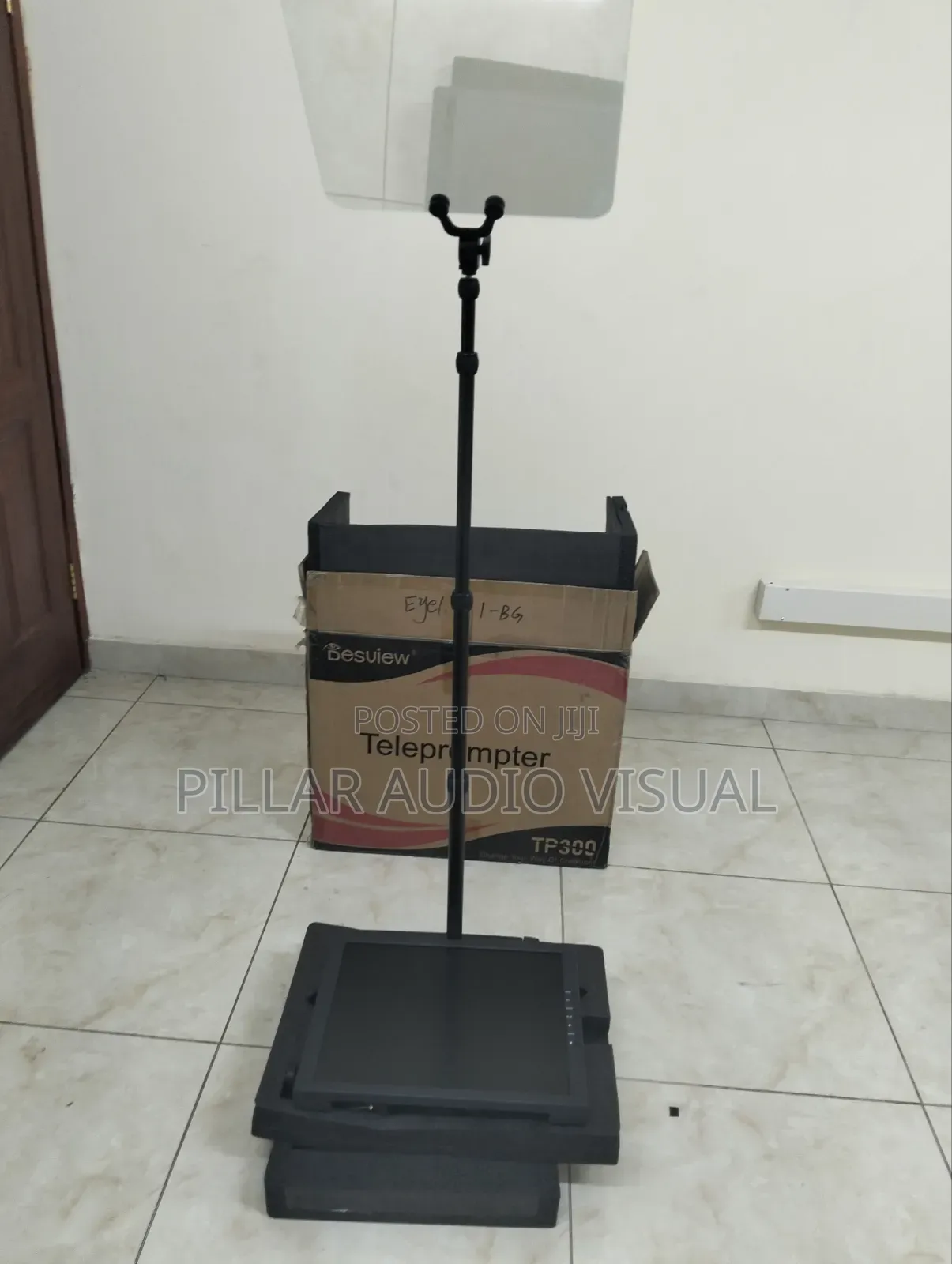 The Modern Technology Teleprompter Machine for Hire! Teleprompter