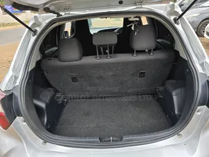 Toyota Vitz 2018 Silver
