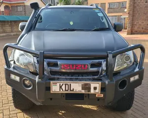 Isuzu D-MAX 2015 Black