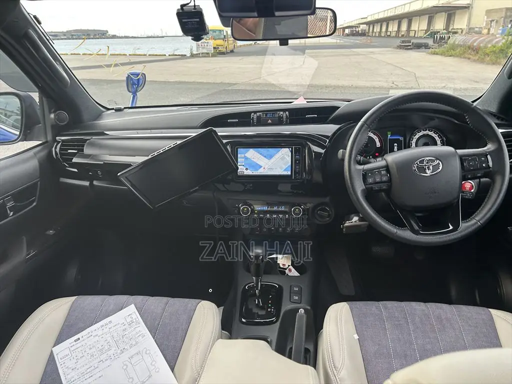 Toyota Hilux 2.4 Diesel 2020 Blue