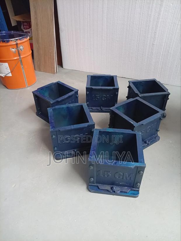 Cast Iron Concrete Cube Moulds - thumbnail 3
