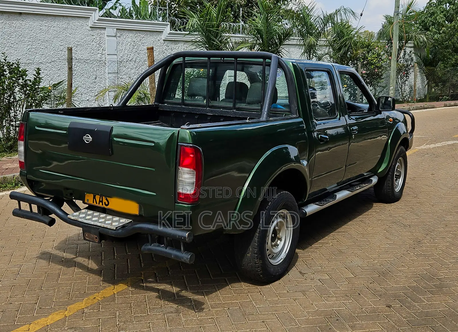 Nissan Hardbody 1998 Green