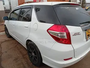 Honda Fit Shuttle 2012 White