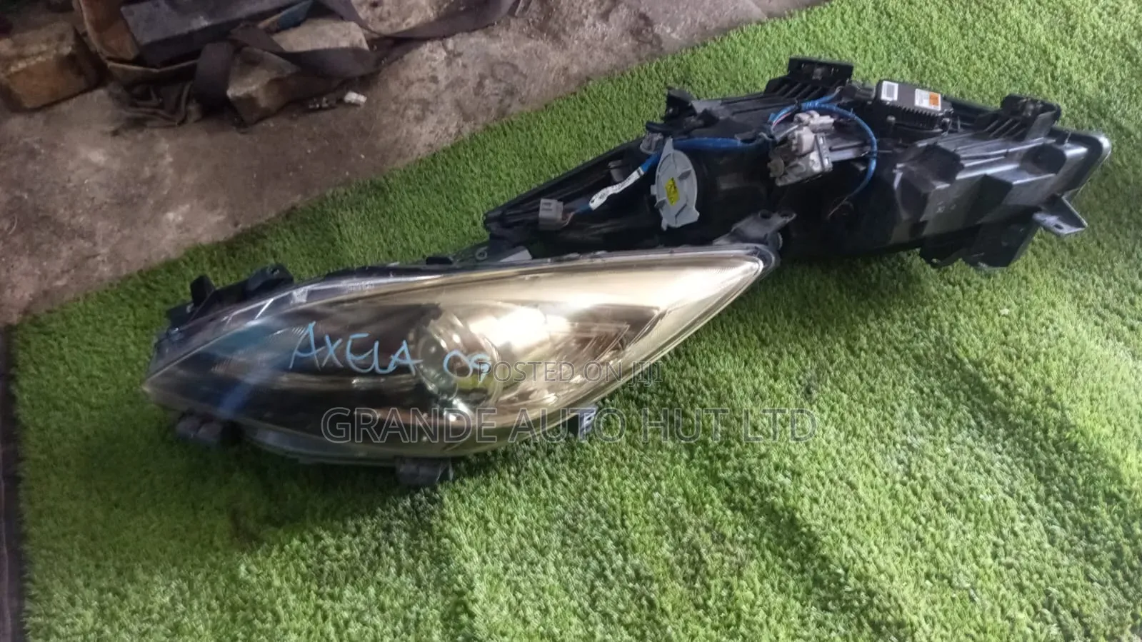 Mazda Axela Headlight