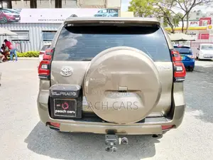 Toyota Land Cruiser Prado 2012 Black