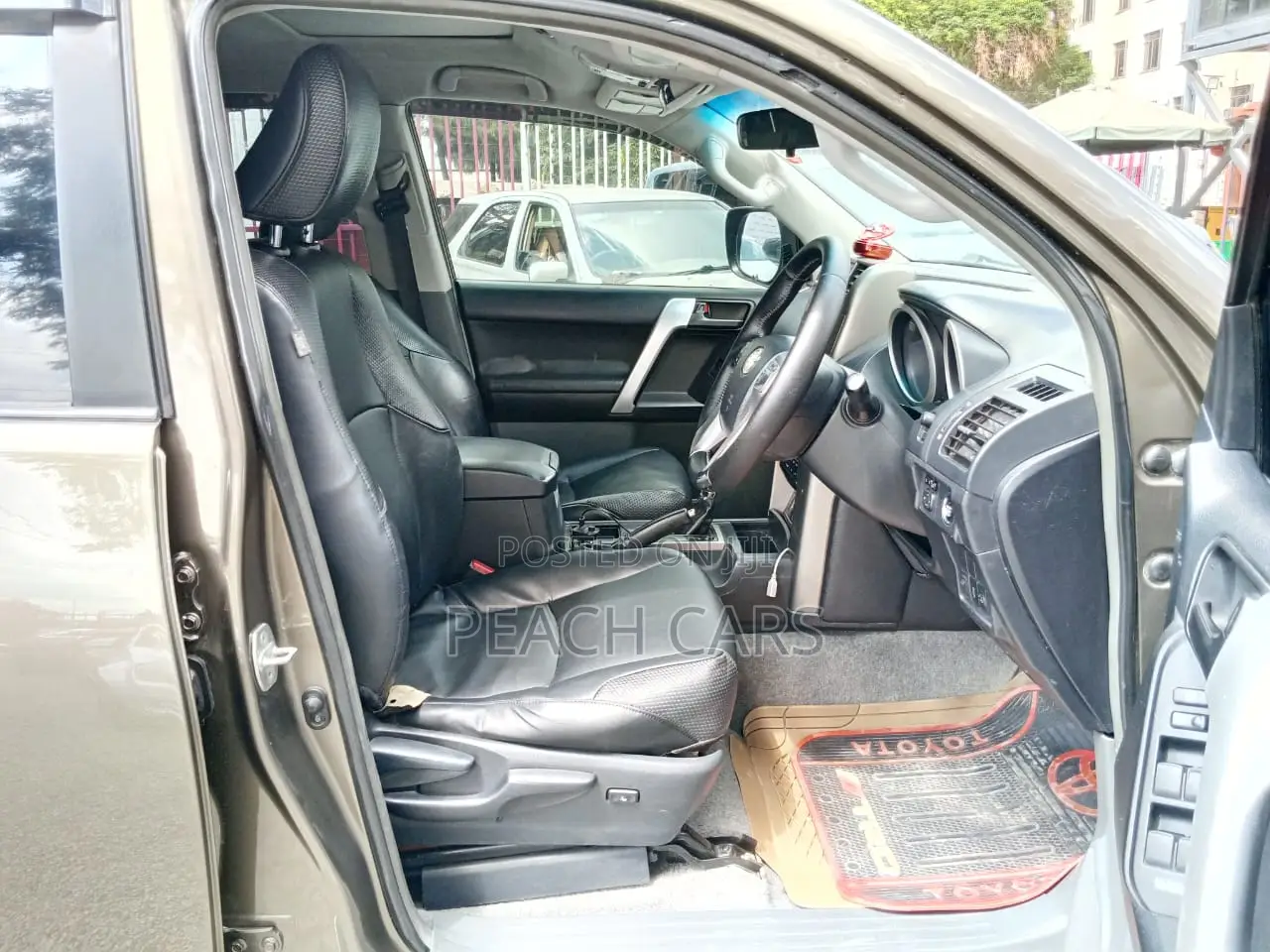 Toyota Land Cruiser Prado 2012 Black