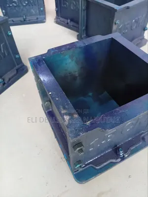 Professional 15cm Cast Iron Concrete Cube Mould