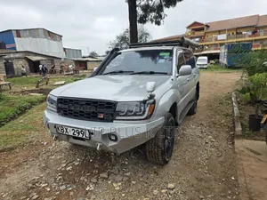 Toyota Land Cruiser 100 4.7 Executive 2006 Silver
