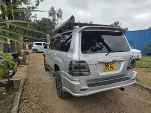 Toyota Land Cruiser 100 4.7 Executive 2006 Silver
