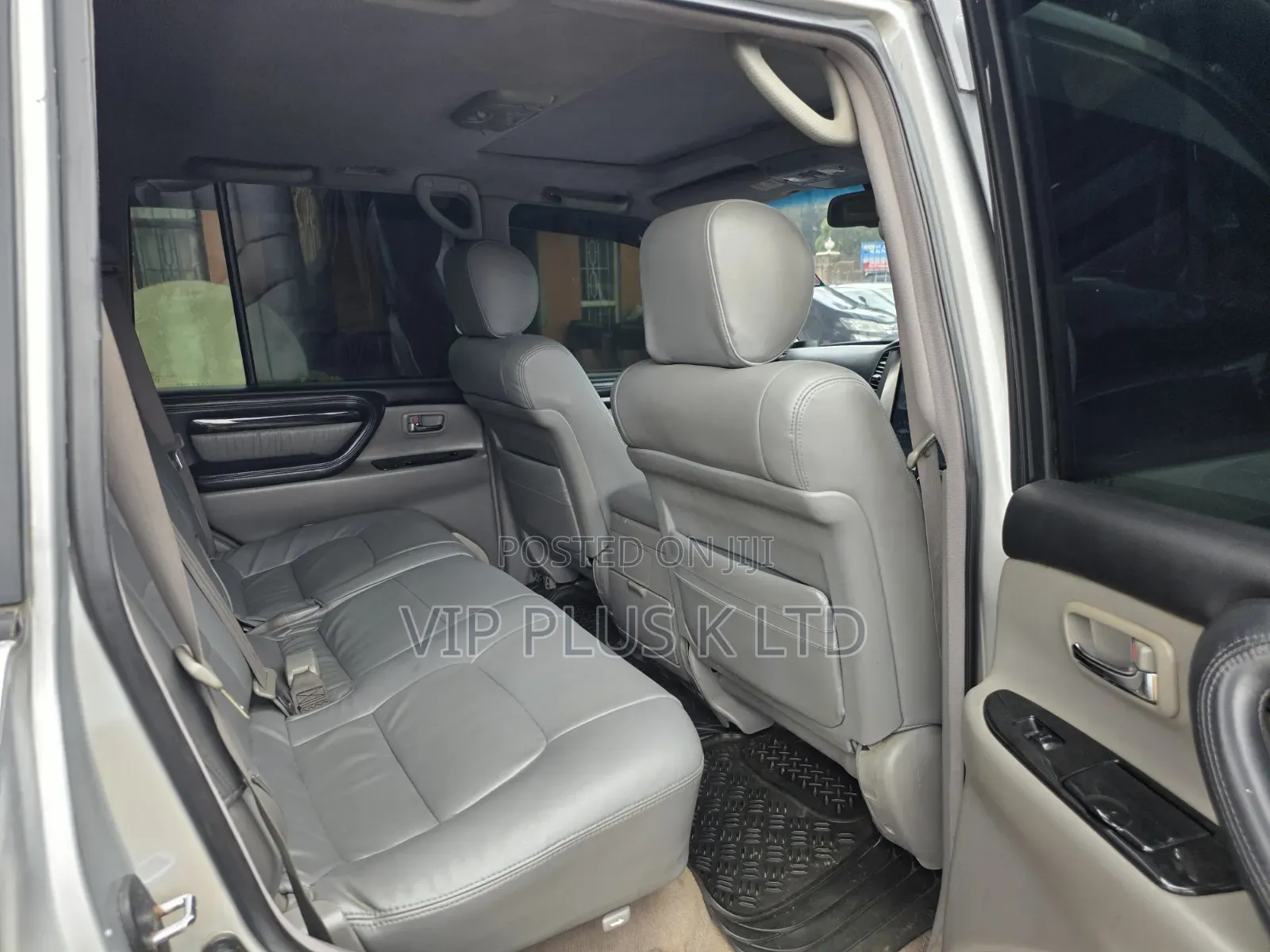 Toyota Land Cruiser 100 4.7 Executive 2006 Silver