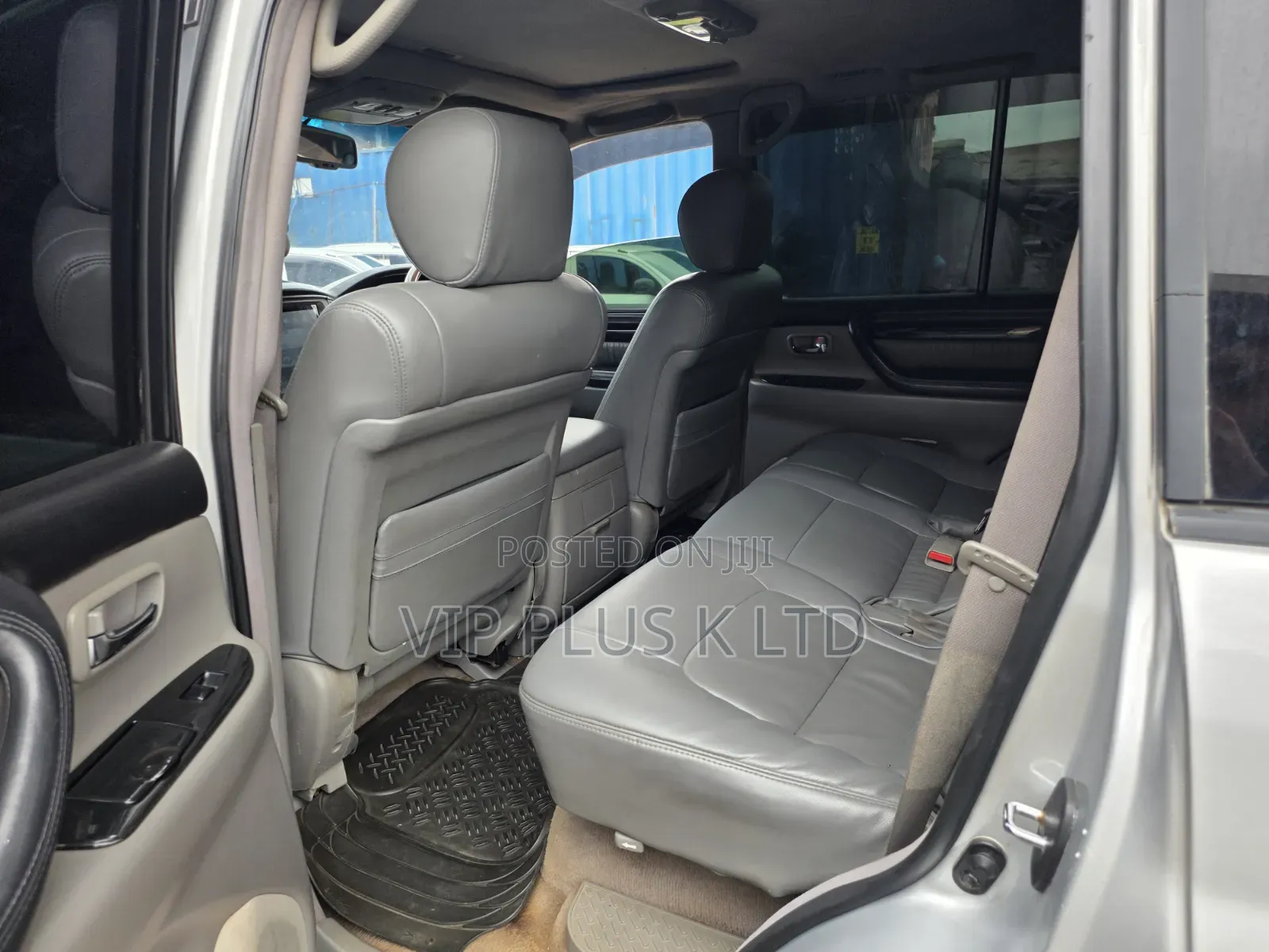 Toyota Land Cruiser 100 4.7 Executive 2006 Silver