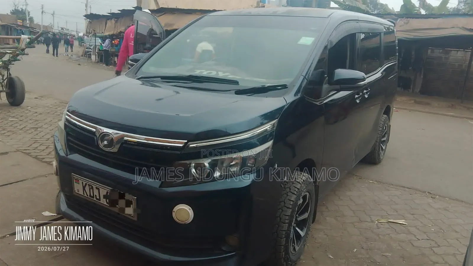 Toyota Noah 2015 Black