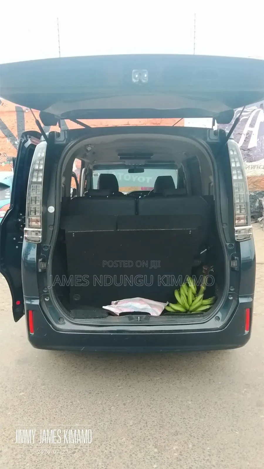 Toyota Noah 2015 Black