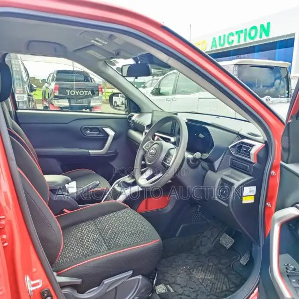 Daihatsu Rocky 2019 Red