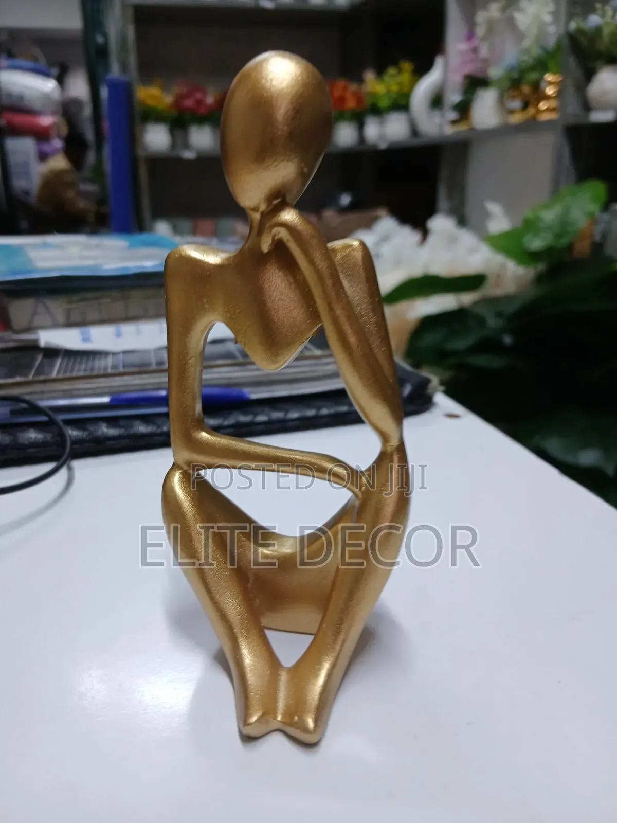 Gold Resin Abstract Thinker Statue – Modern Home Office Decorative