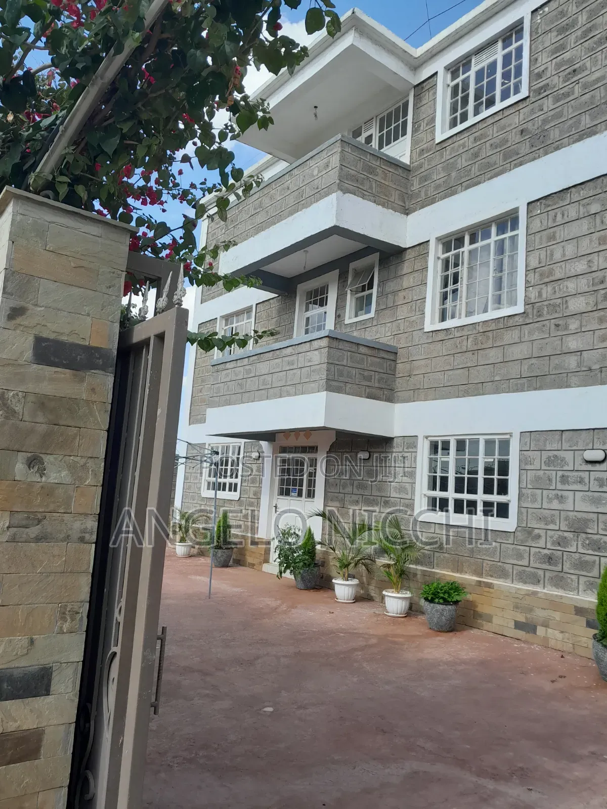 Furnished 8bdrm House in Prestige Estate, Ruiru for sale