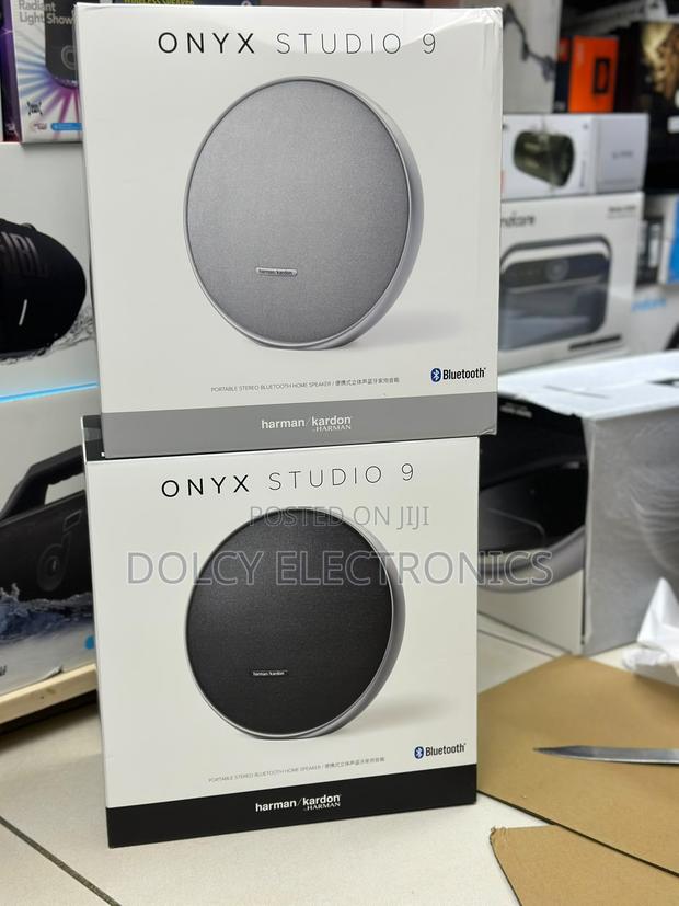 Onyx Studio 9