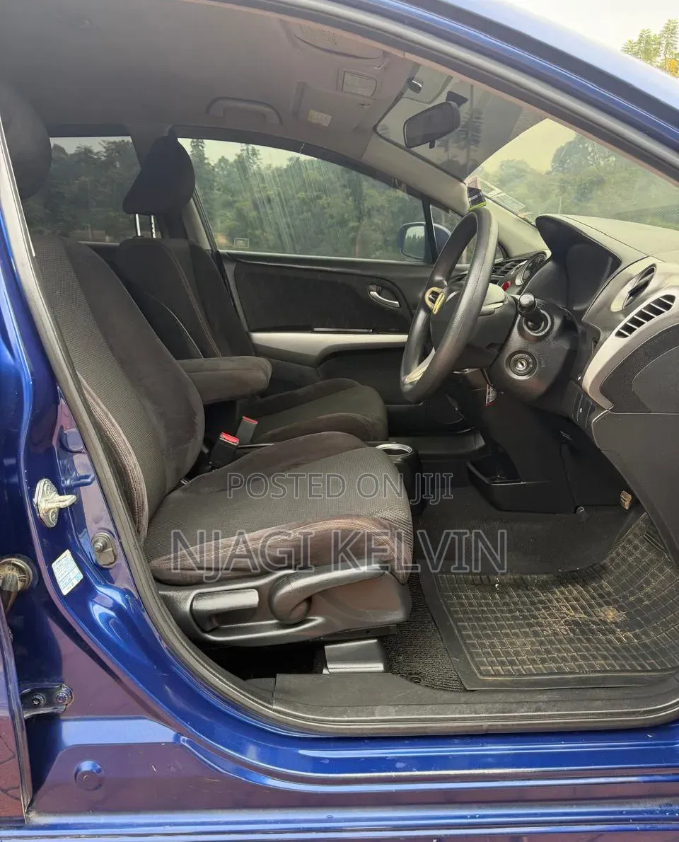 Honda Stream 2010 Blue