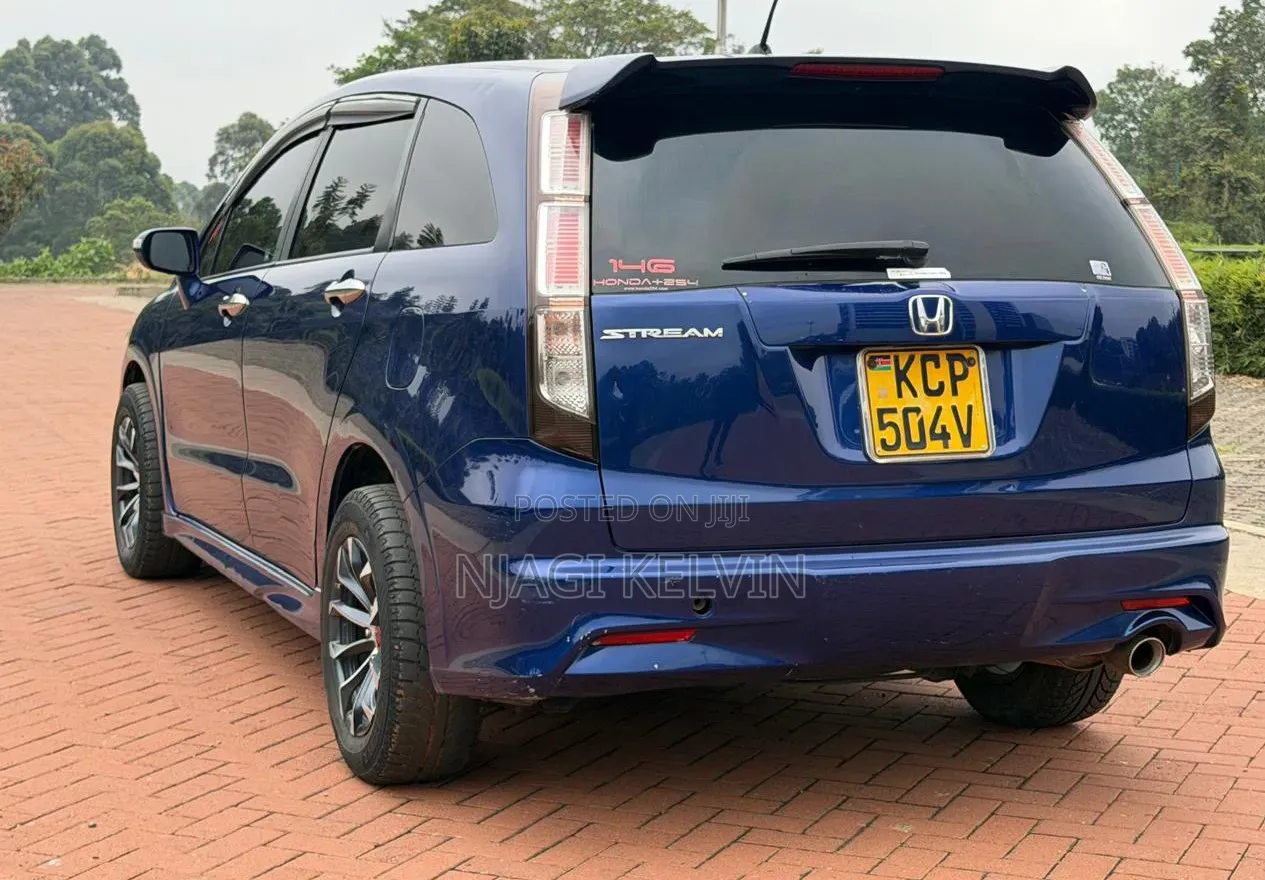 Honda Stream 2010 Blue