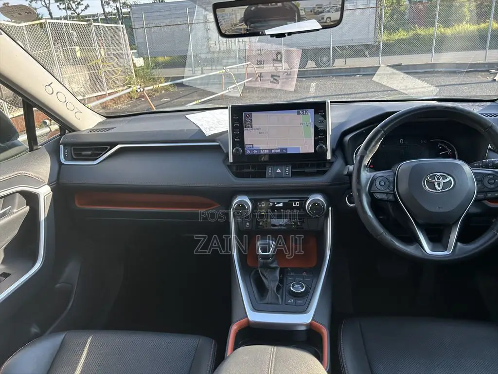 Toyota RAV4 Adventure AWD 2020 Green