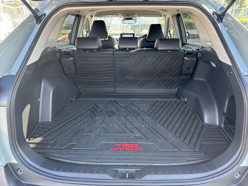 Toyota RAV4 Adventure AWD 2020 Green