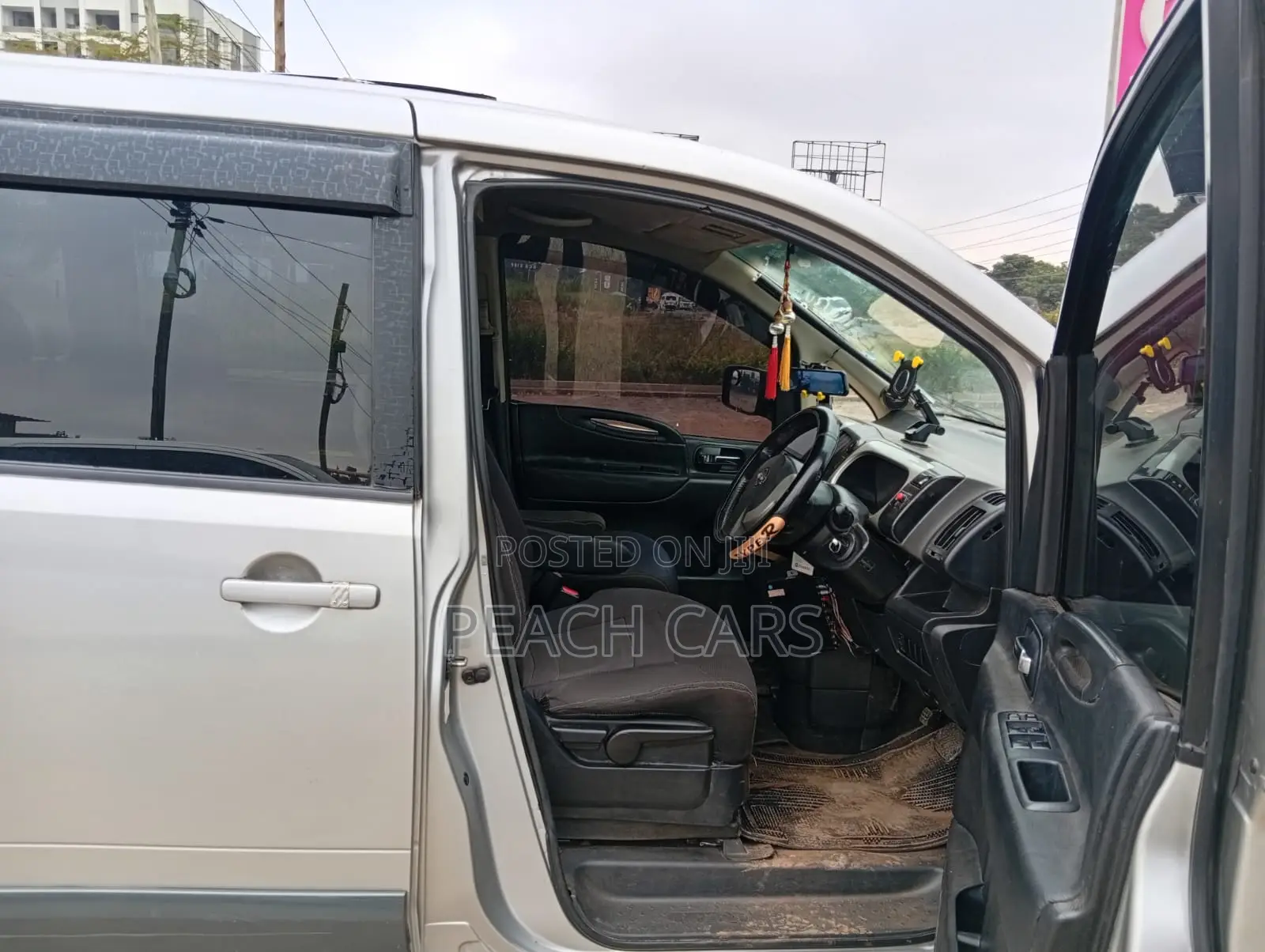 Nissan Serena 2007 Silver