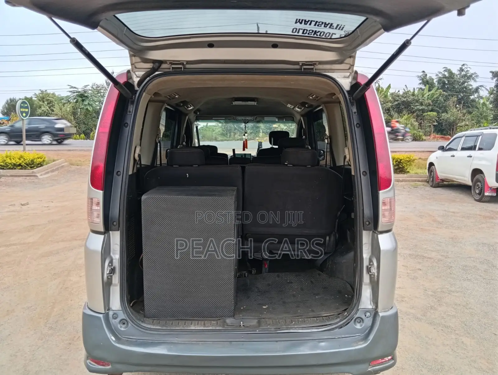 Nissan Serena 2007 Silver