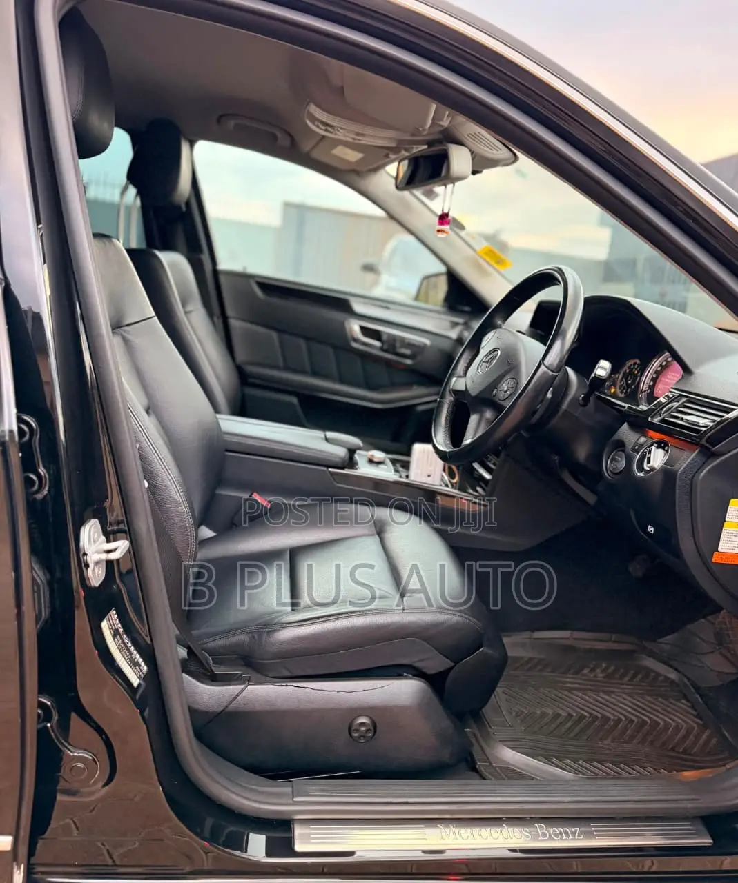 Mercedes-Benz E350 2010 Black