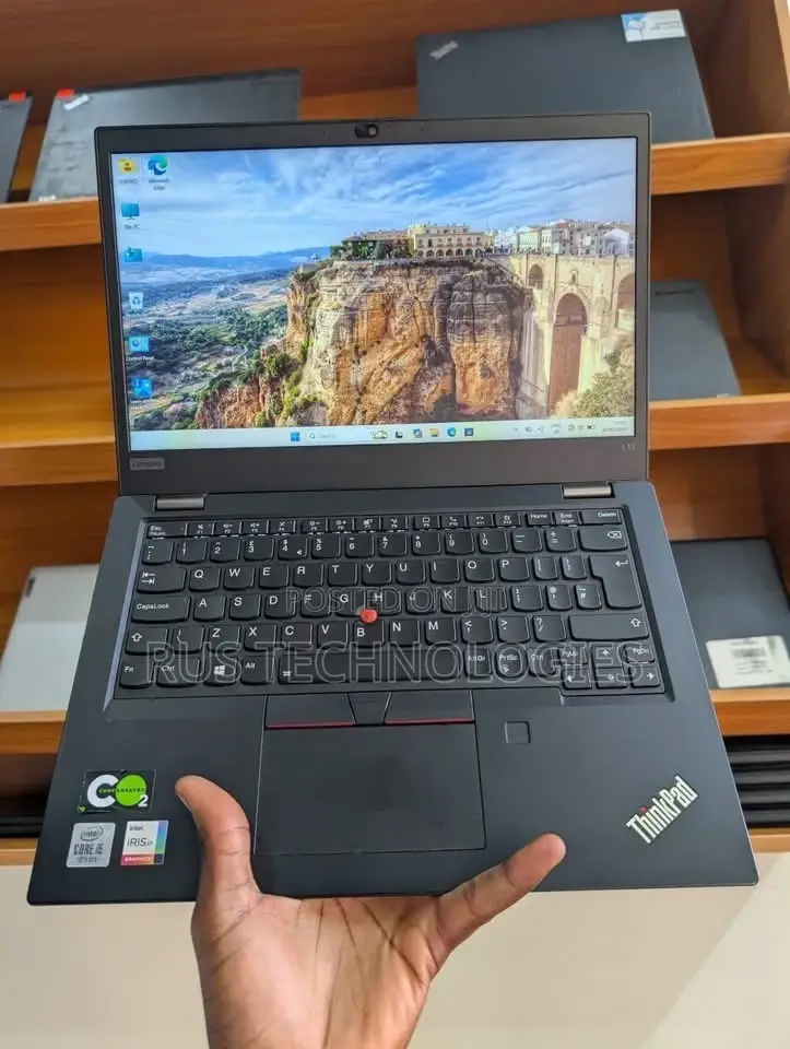Laptop Lenovo ThinkPad L13 Yoga 8GB Intel Core i5 SSD 256GB