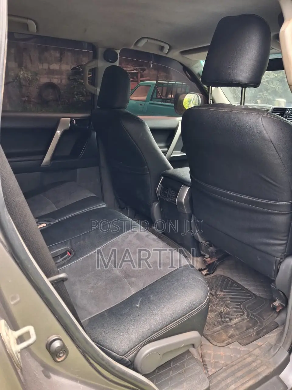 Toyota Land Cruiser 2012 Gray