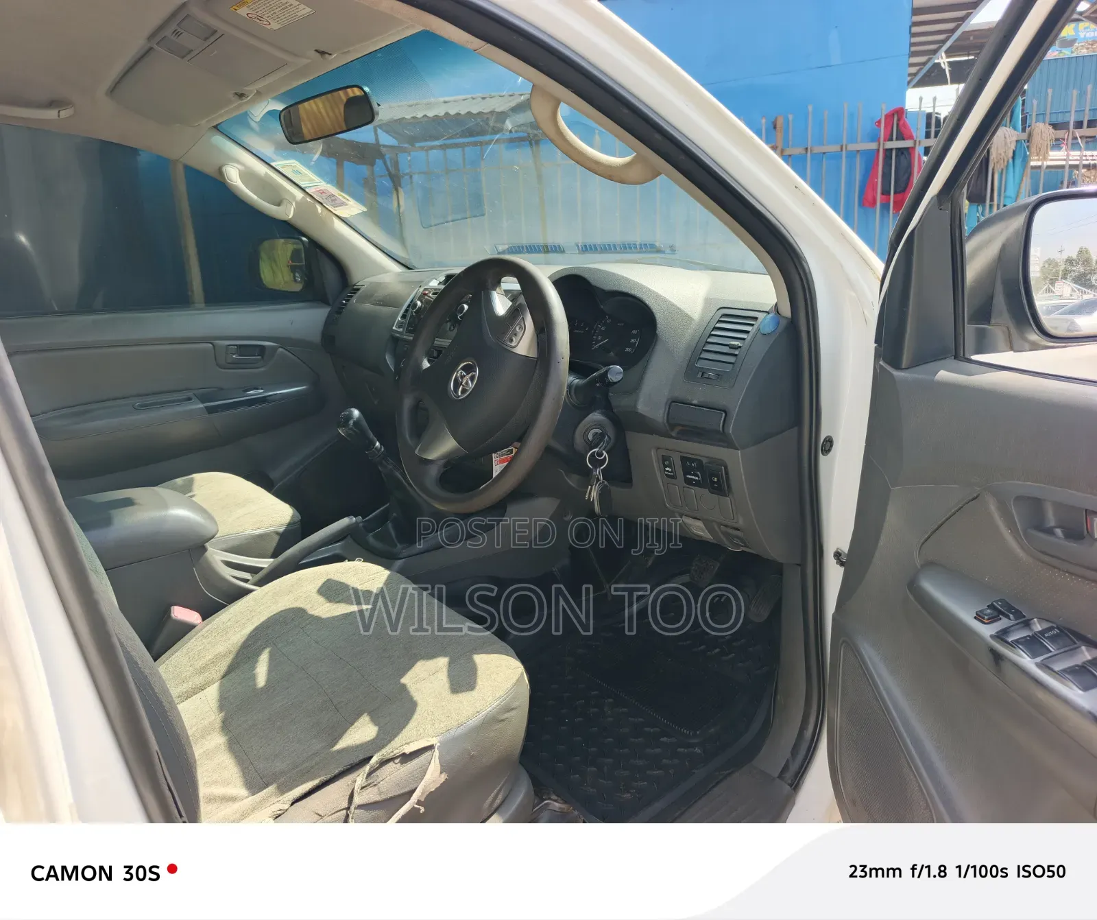 Toyota Hilux 2012 White