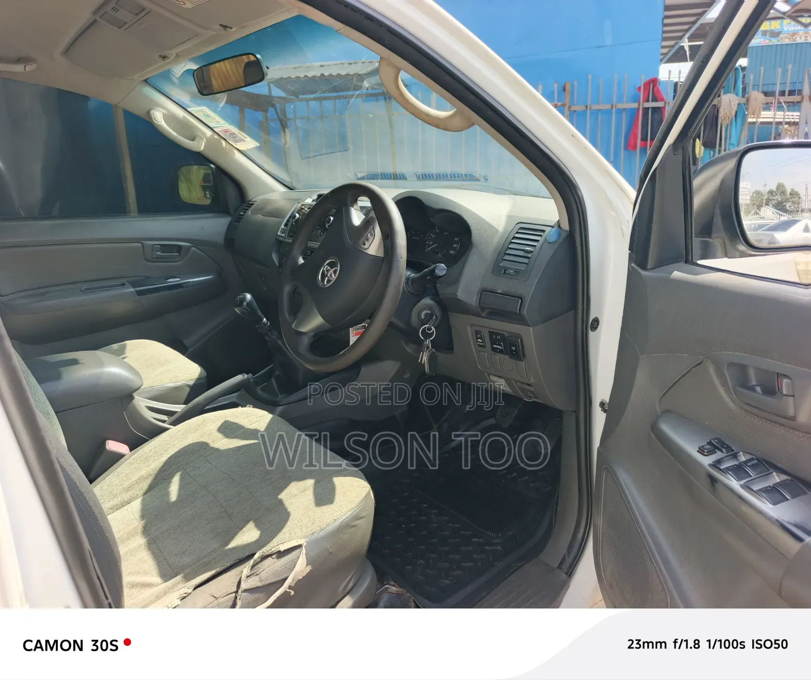 Toyota Hilux 2012 White