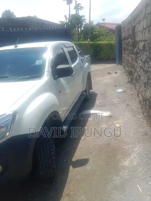 Isuzu D-MAX 2014 Black