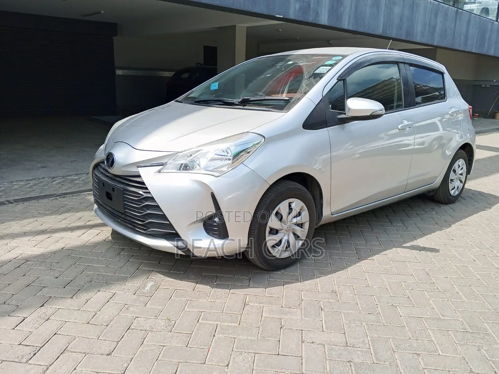 Toyota Vitz 2019 Silver