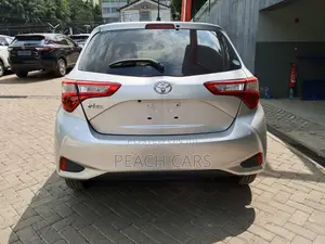 Toyota Vitz 2019 Silver
