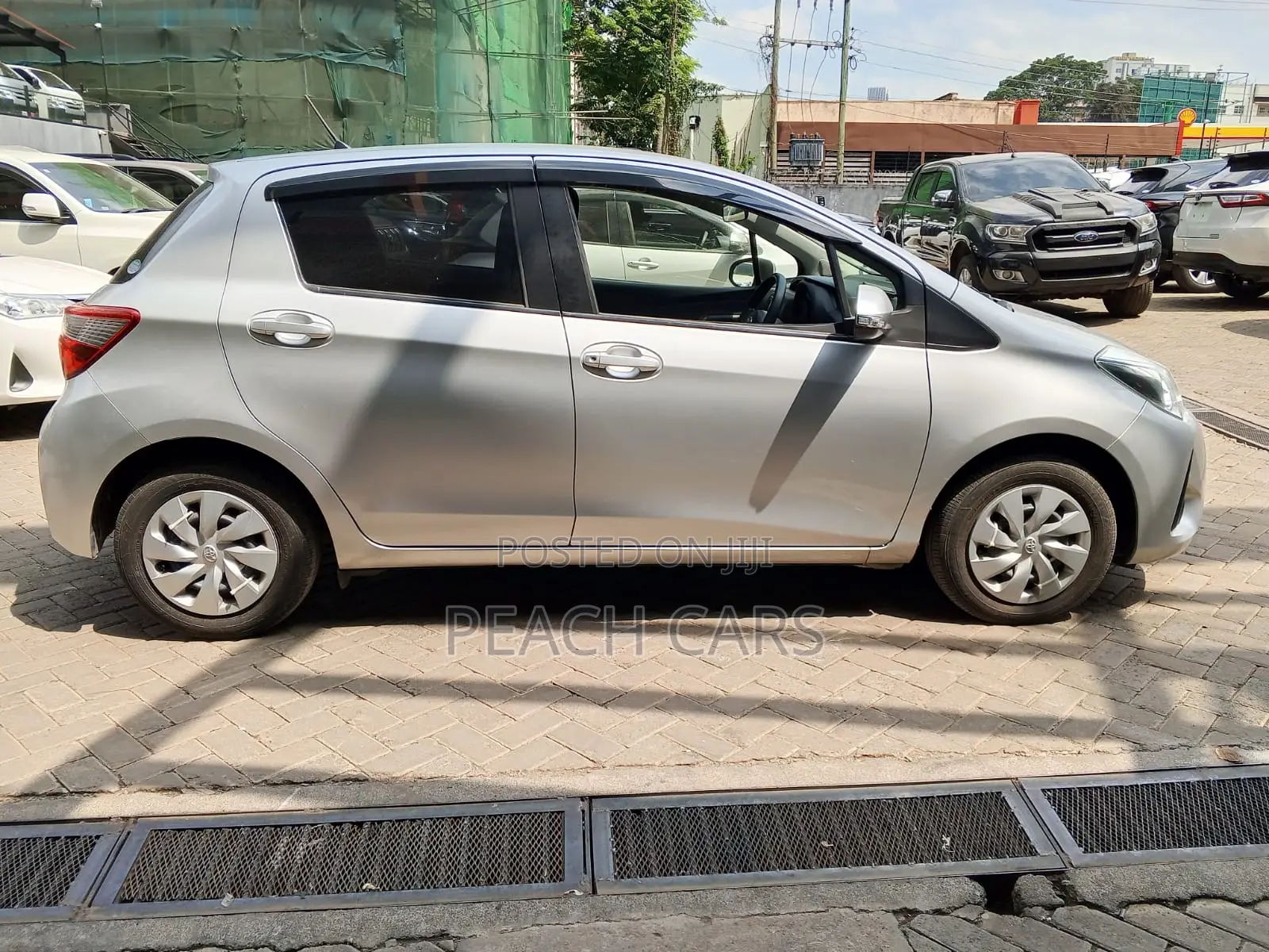 Toyota Vitz 2019 Silver