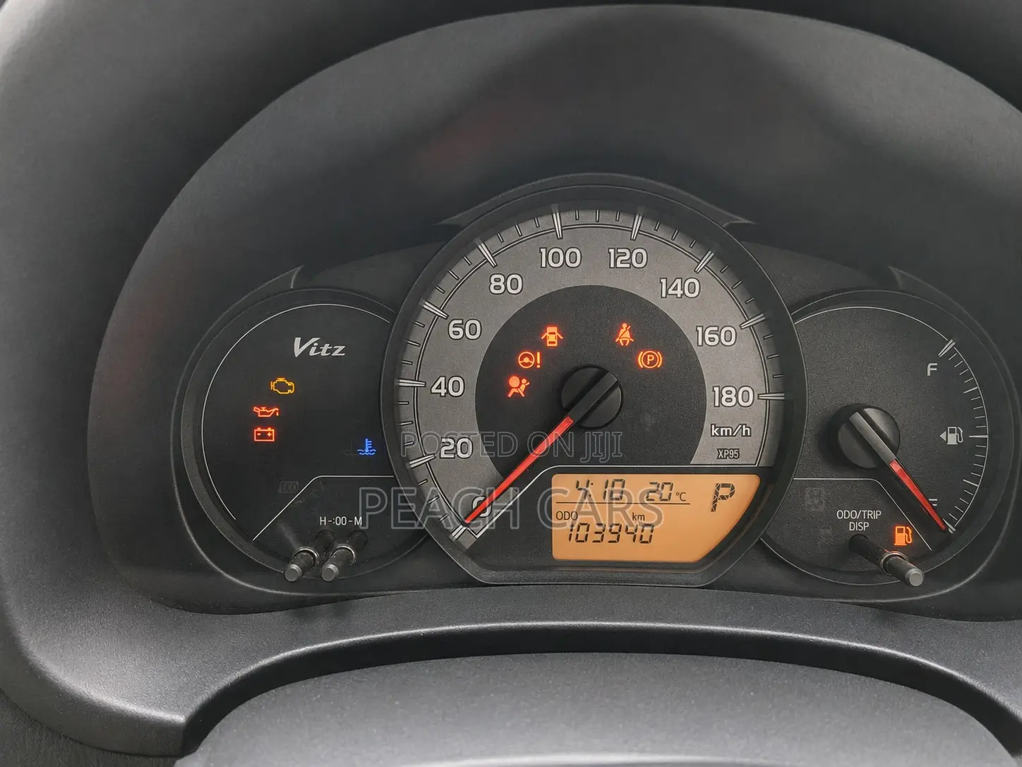 Toyota Vitz 2019 Silver
