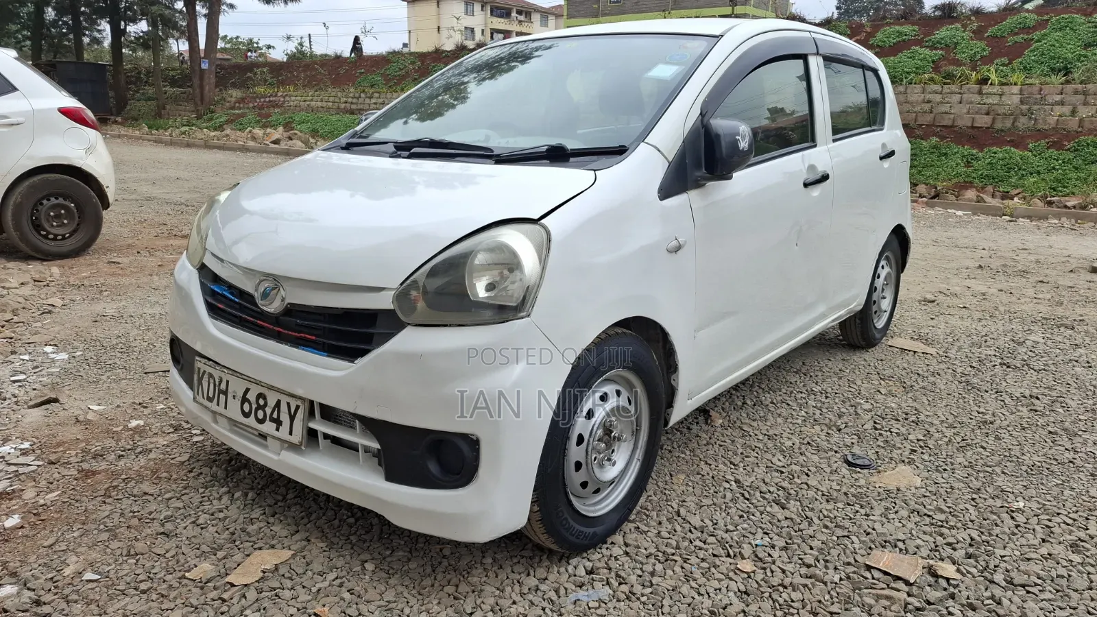 Daihatsu Mira 2016 White