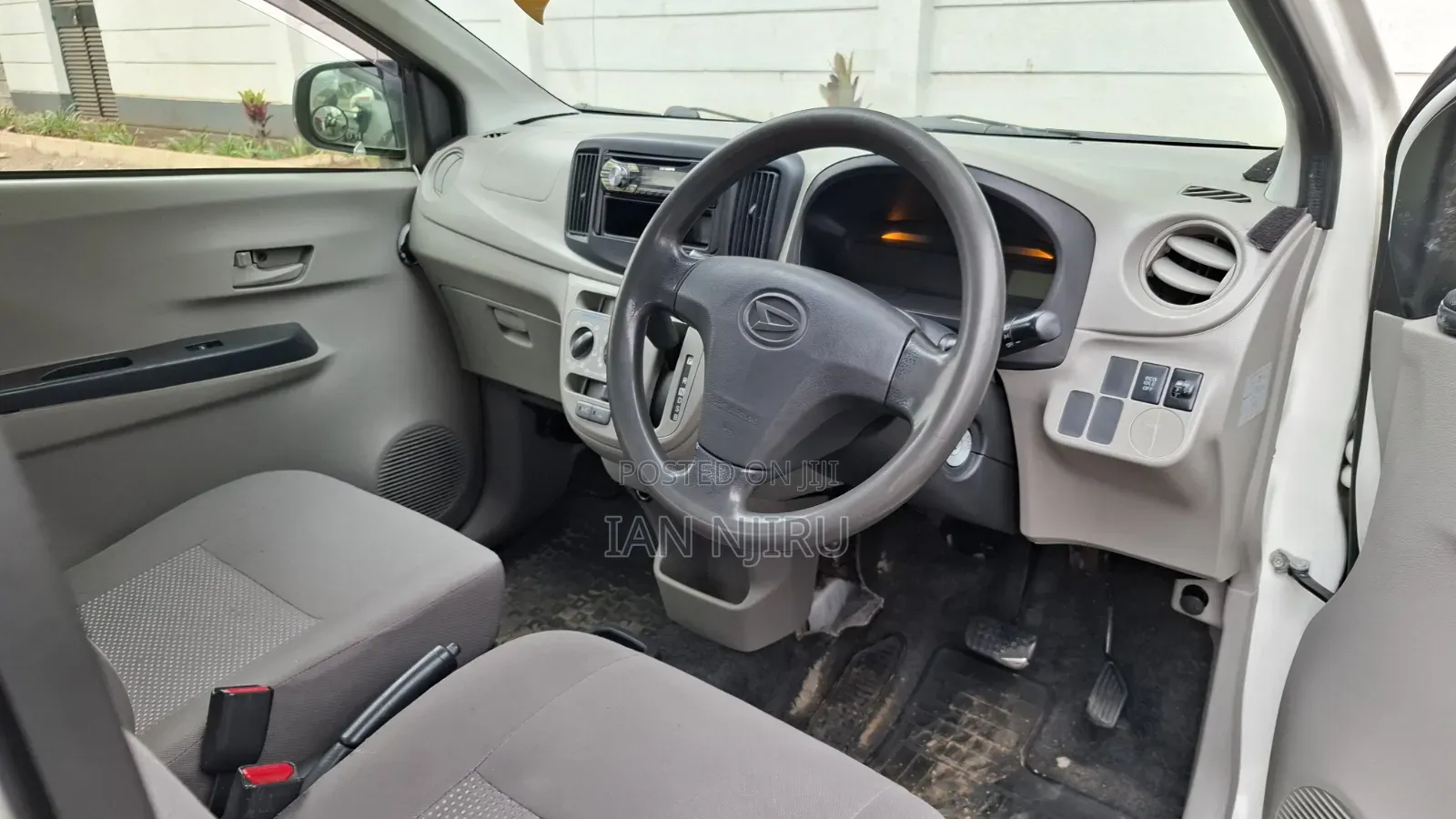Daihatsu Mira 2016 White