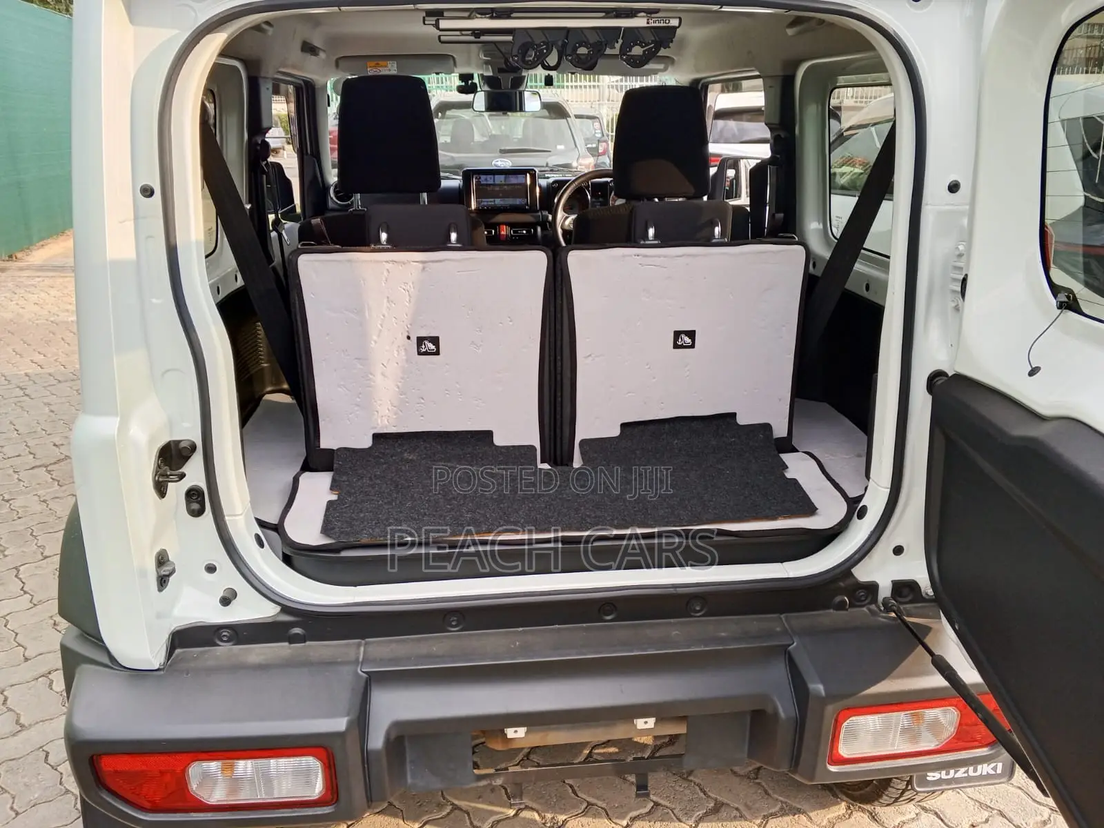 Suzuki Jimny 2019 White