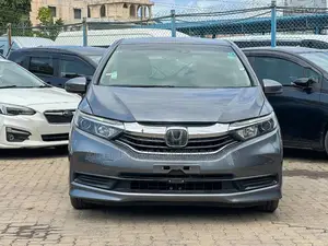 Honda Shuttle 1.5 Hybrid 2WD 2019 Gray